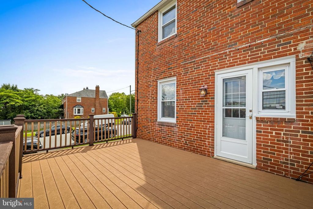 Image 18 of property listing at 8437 PLEASANT PLAINS RD, Baltimore, MD 21286