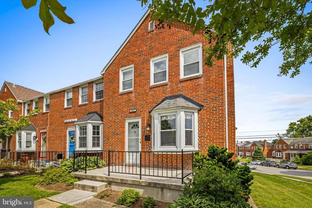 Image 2 of property listing at 8437 PLEASANT PLAINS RD, Baltimore, MD 21286