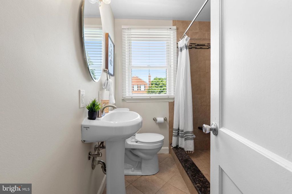 Image 23 of property listing at 8437 PLEASANT PLAINS RD, Baltimore, MD 21286