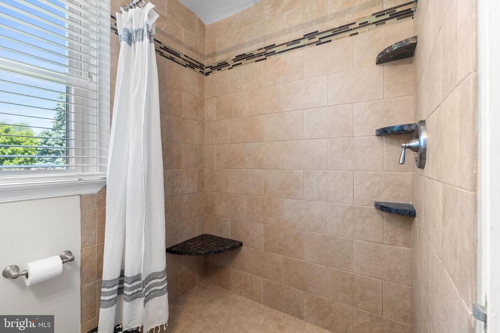 Image 24 of property listing at 8437 PLEASANT PLAINS RD, Baltimore, MD 21286