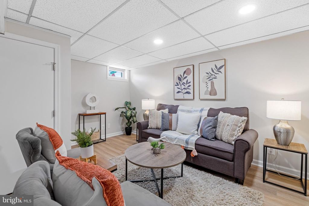 Image 31 of property listing at 8437 PLEASANT PLAINS RD, Baltimore, MD 21286
