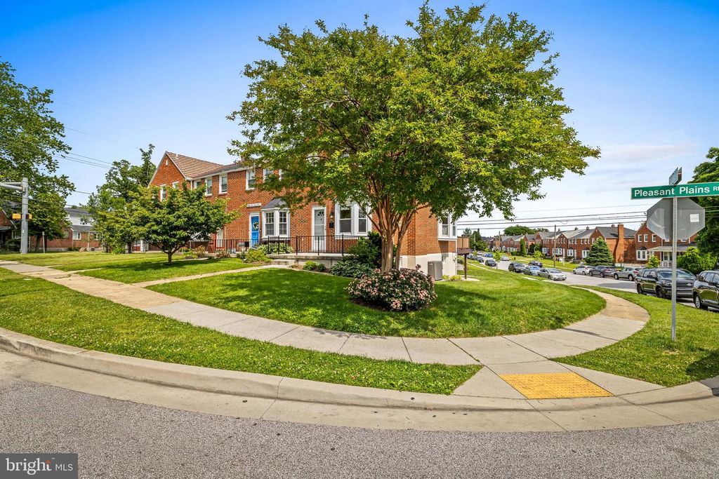 Image 41 of property listing at 8437 PLEASANT PLAINS RD, Baltimore, MD 21286