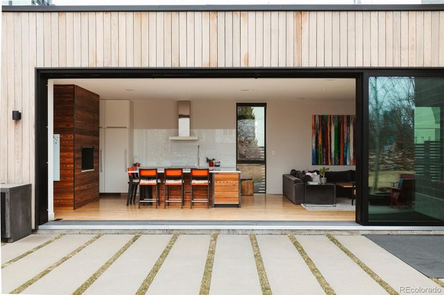3011 Lawrence Street, Denver, CO 80205