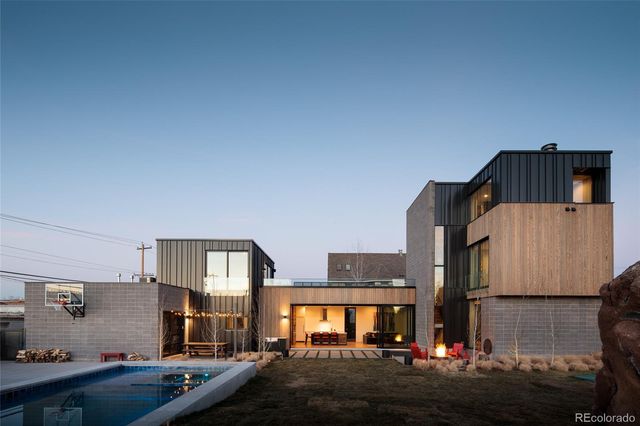 3011 Lawrence Street, Denver, CO 80205