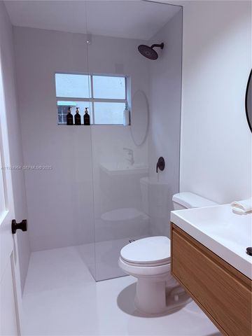 16358 SW 82nd Ter, Miami, FL 33193