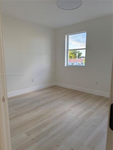 16358 SW 82nd Ter, Miami, FL 33193