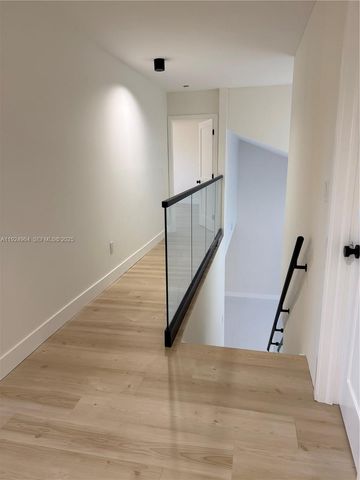 16358 SW 82nd Ter, Miami, FL 33193