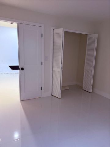 16358 SW 82nd Ter, Miami, FL 33193