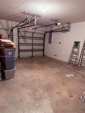 16358 SW 82nd Ter, Miami, FL 33193