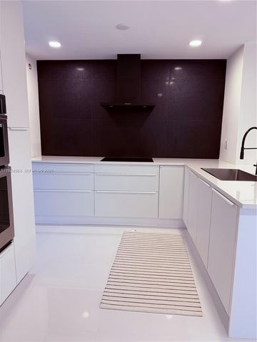 16358 SW 82nd Ter, Miami, FL 33193