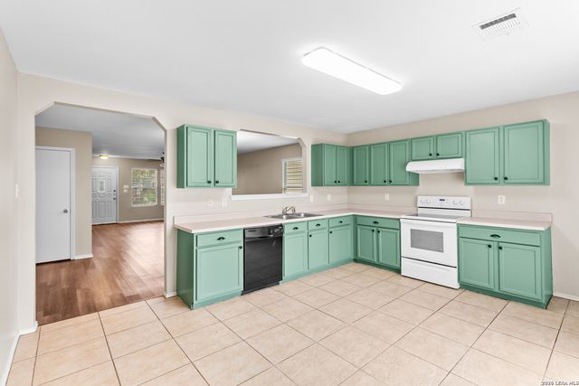 203 Mallow Grove, San Antonio, TX 78253
