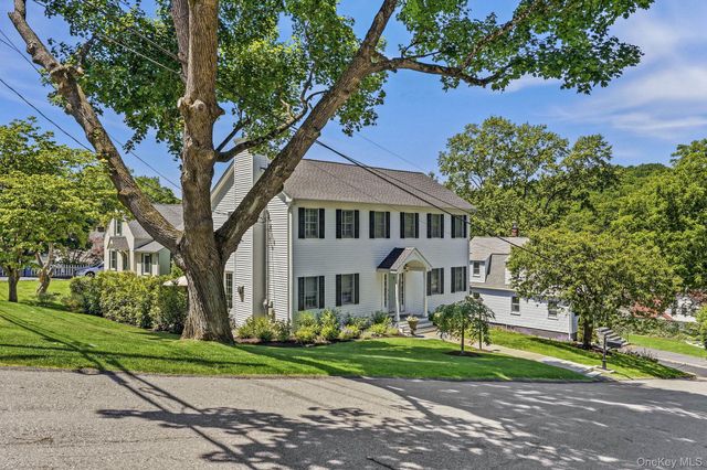 70 Orchard Place, Thornwood, NY 10594