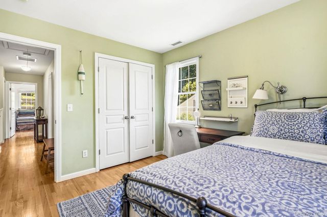 70 Orchard Place, Thornwood, NY 10594