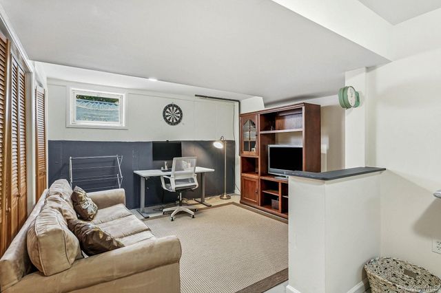 70 Orchard Place, Thornwood, NY 10594