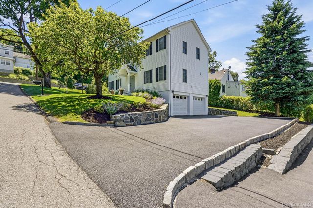 70 Orchard Place, Thornwood, NY 10594