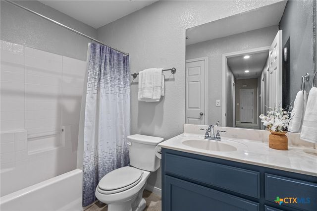 1202 E Avenue F, Lampasas, TX 76550