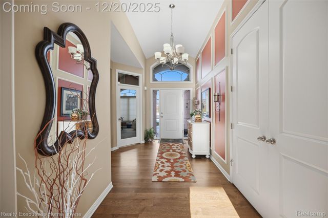 63072 S Plantation Court, Washington Township, MI 48095