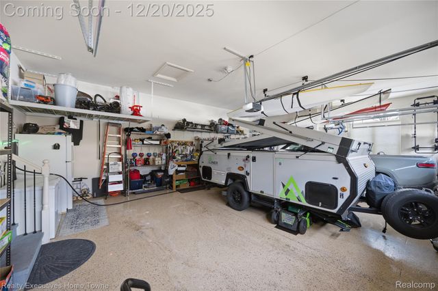 63072 S Plantation Court, Washington Township, MI 48095