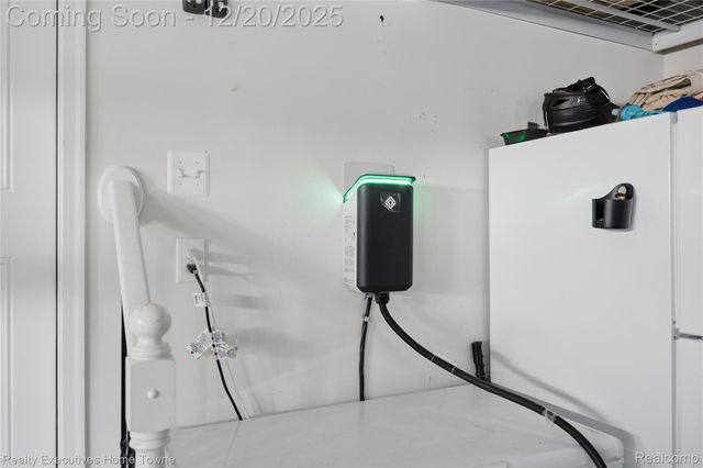 63072 S Plantation Court, Washington Township, MI 48095