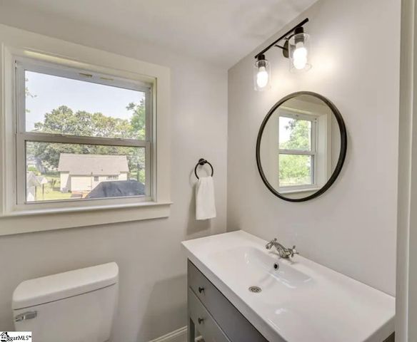 47 Wallace Street, Greenville, SC 29605