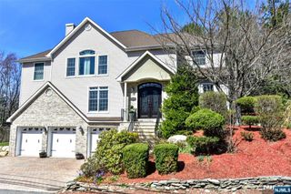 1 Kingsland Road, Montville Township, NJ 07005