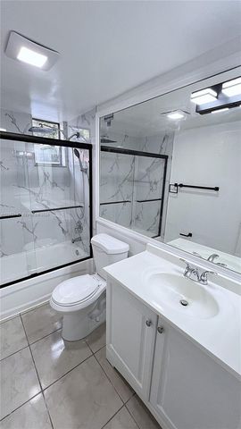 801 NW 47th Avenue 121W, Miami, FL 33126