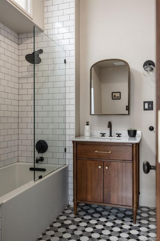 Image 18 of property listing at 475 N Washington Street, Denver, CO 80203