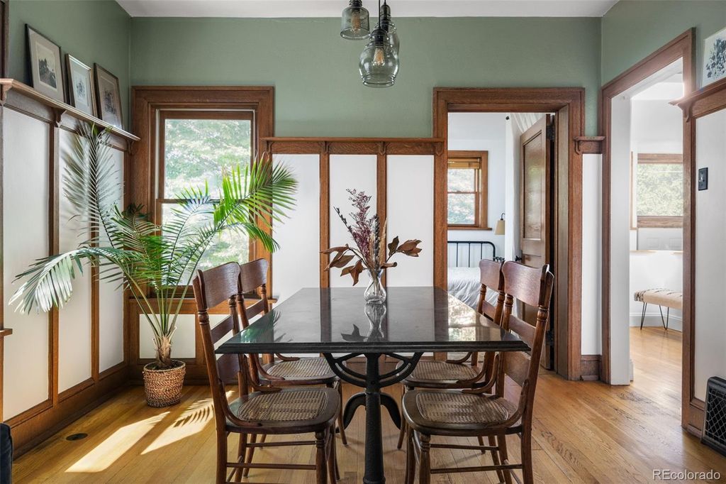 Image 7 of property listing at 475 N Washington Street, Denver, CO 80203