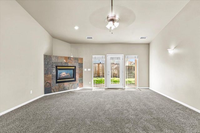 235 Prairie Landing Drive, Eagle Point, OR 97524