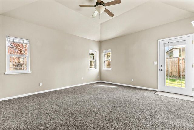 235 Prairie Landing Drive, Eagle Point, OR 97524