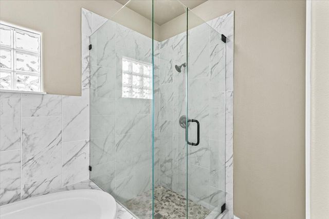 235 Prairie Landing Drive, Eagle Point, OR 97524