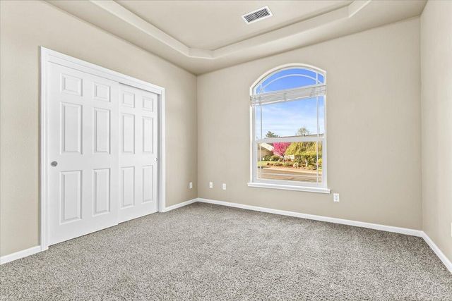 235 Prairie Landing Drive, Eagle Point, OR 97524