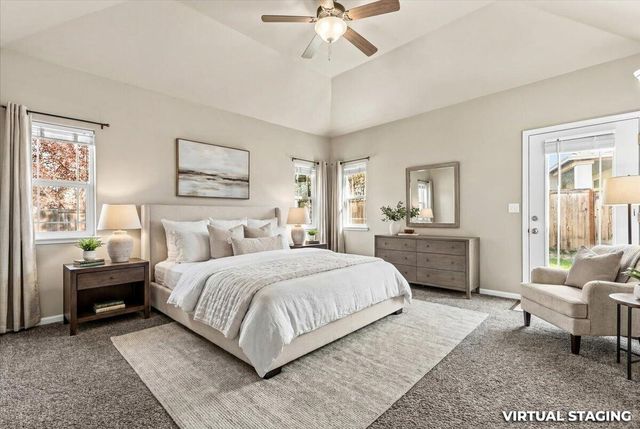 235 Prairie Landing Drive, Eagle Point, OR 97524