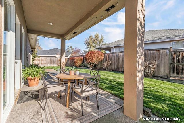 235 Prairie Landing Drive, Eagle Point, OR 97524