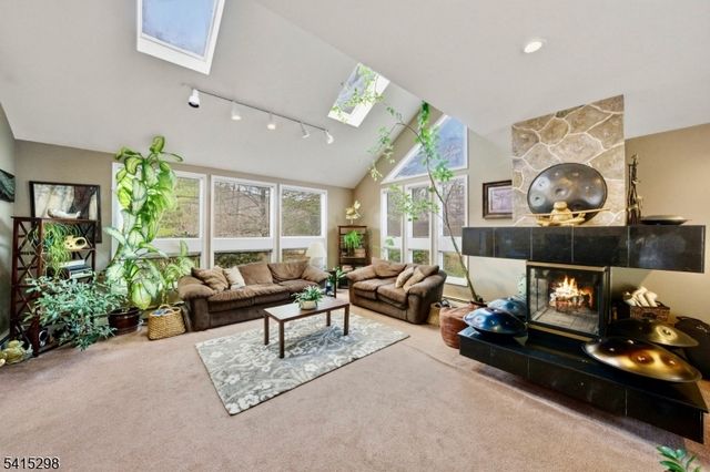 447 Rockaway Valley Rd, Boonton Twp., NJ 07005