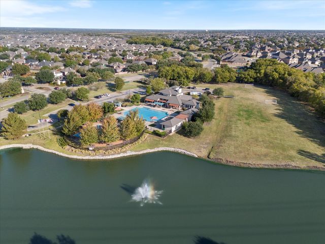 924 Mangrove Drive, Fate, TX 75087