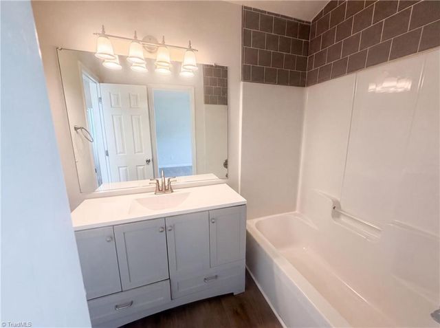 2110 Carlisle Way, High Point, NC 27265