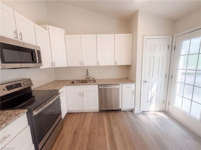 2110 Carlisle Way, High Point, NC 27265