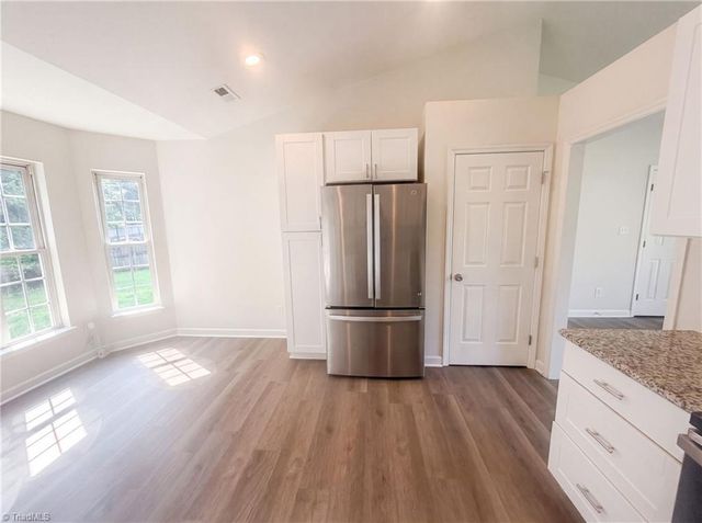 2110 Carlisle Way, High Point, NC 27265