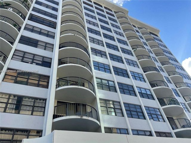 66 N Valencia Avenue PH2A, Coral Gables, FL 33134