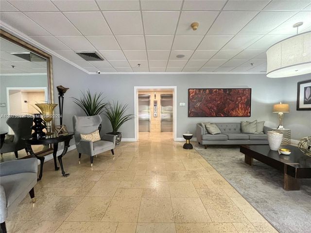 66 N Valencia Avenue PH2A, Coral Gables, FL 33134