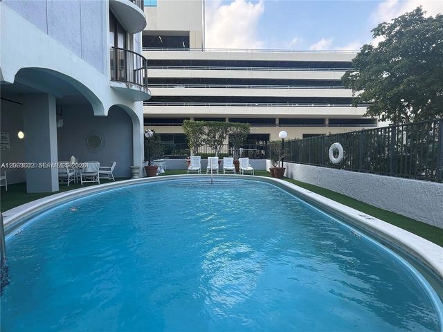 66 N Valencia Avenue PH2A, Coral Gables, FL 33134