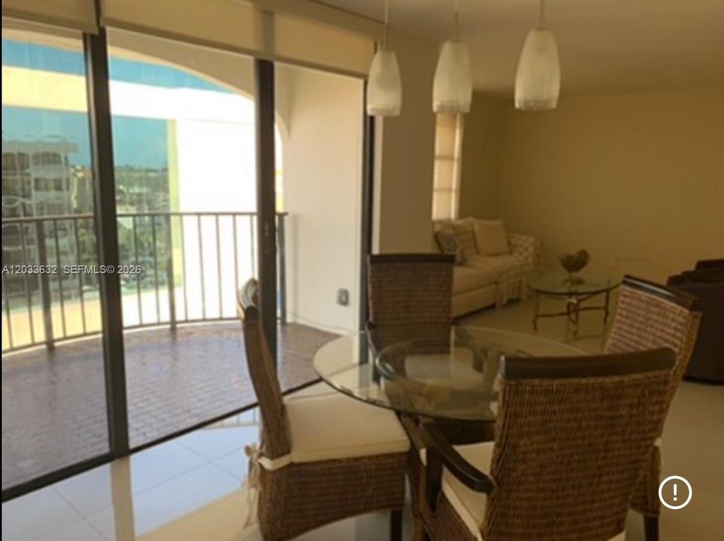 66 N Valencia Avenue PH2A, Coral Gables, FL 33134