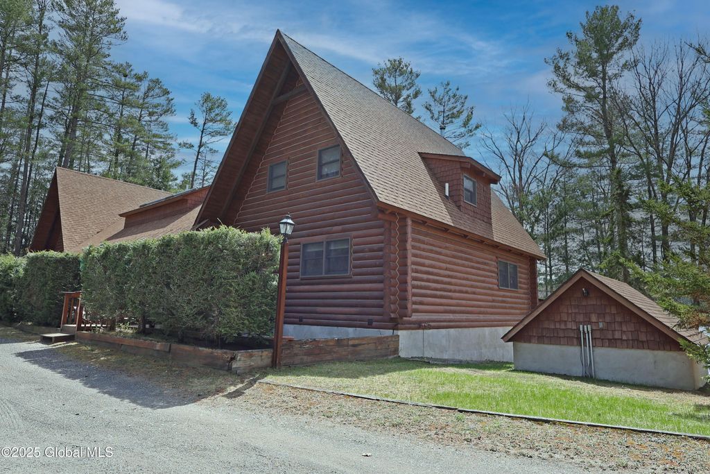 108 Crystal Lake Drive 9, Horicon, NY 12815