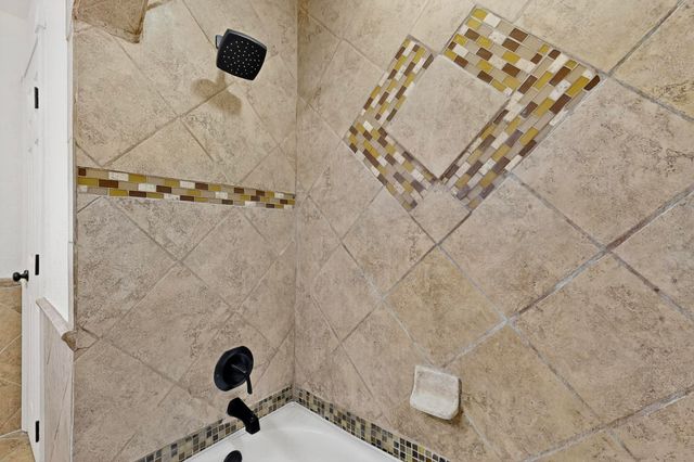 135 57TH Street SW, Albuquerque, NM 87121