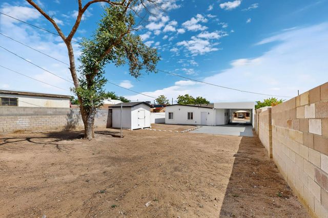 135 57TH Street SW, Albuquerque, NM 87121