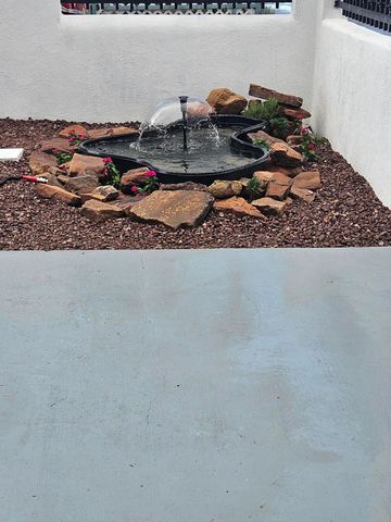 135 57TH Street SW, Albuquerque, NM 87121