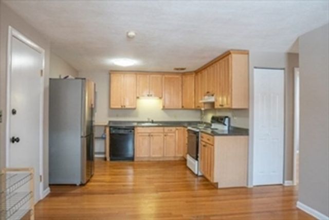 4 Colonial Village Drive 7, Arlington, MA 02474