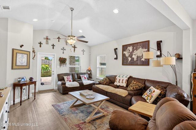 6805 Sweetclover Drive, Ocean Springs, MS 39564