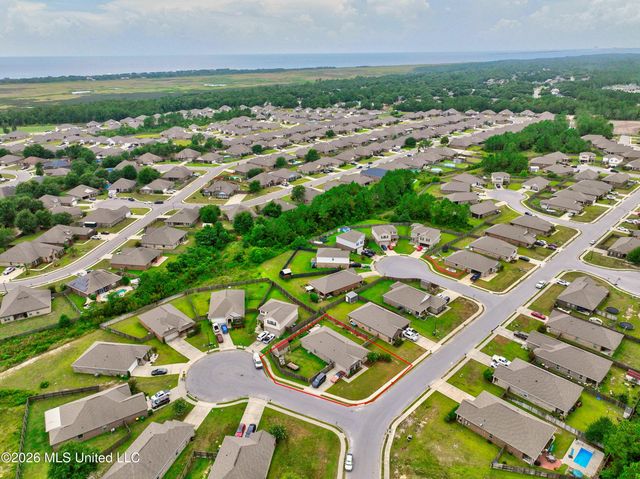 6805 Sweetclover Drive, Ocean Springs, MS 39564